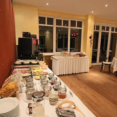 Hardtwald فندق 4*